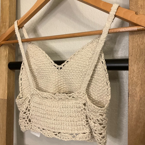 Hollister Crochet Crop Top - Picture 2 of 4